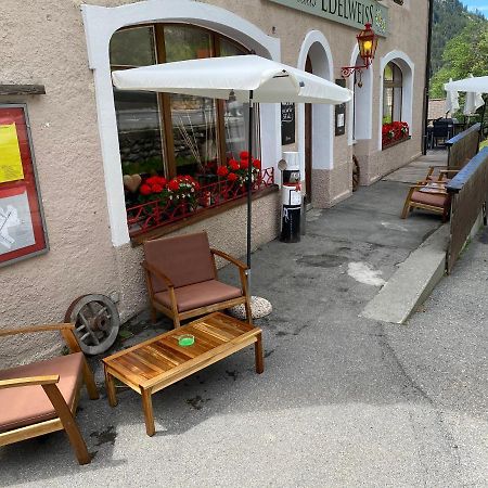Gasthaus Edelweiss Langwies Exterior photo