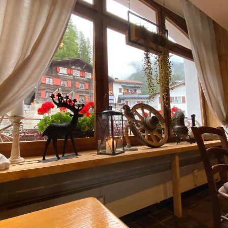 Gasthaus Edelweiss Langwies Exterior photo